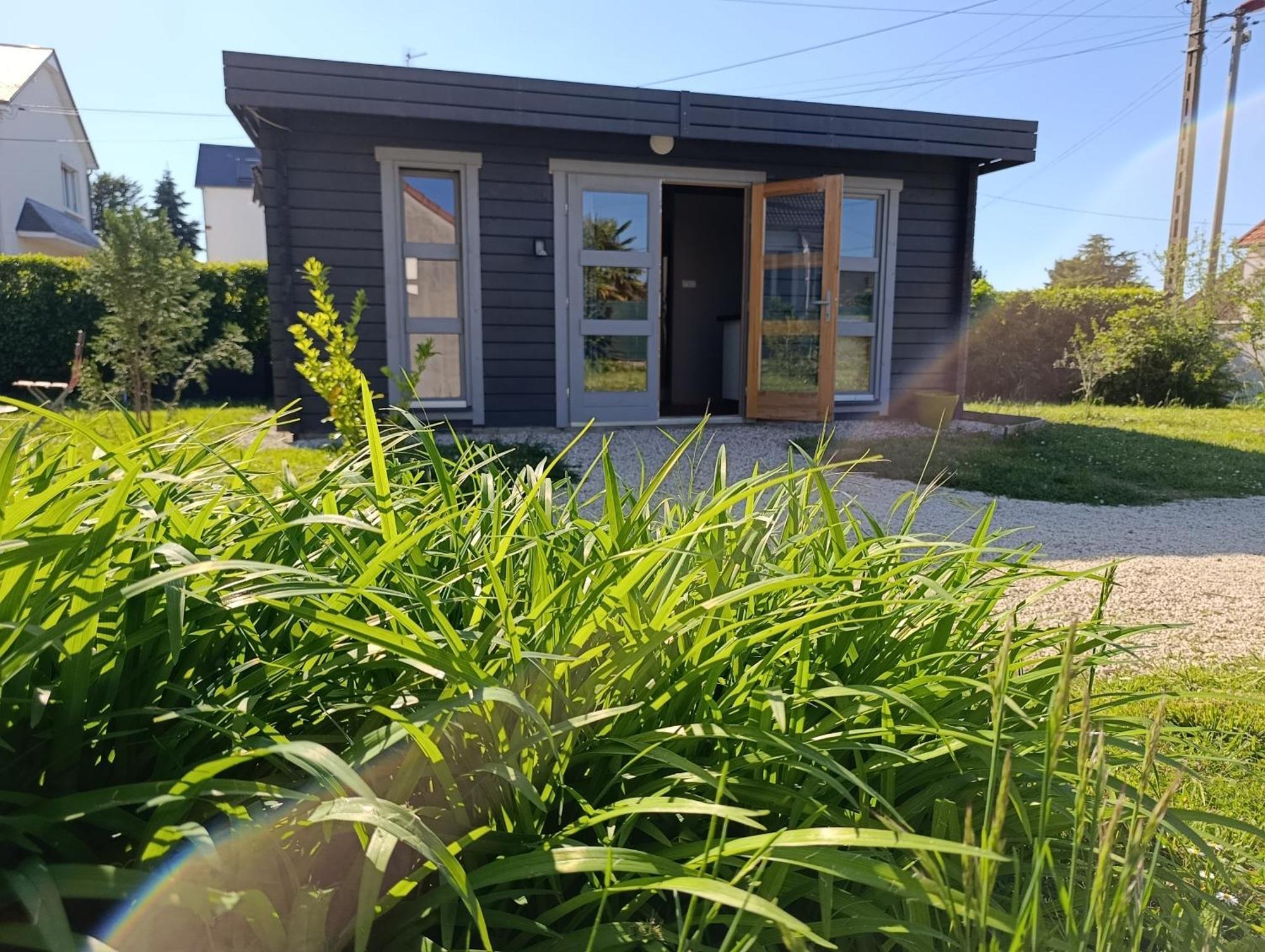 Chalet Tiny House Toute Equipee Avec Jardin